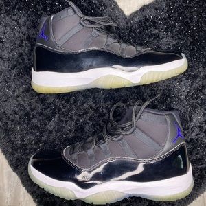 Jordan 11 “space jam”